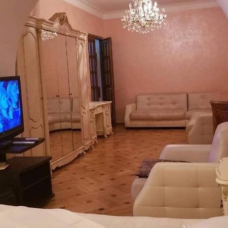 Apartment Irma Rustaveli 57 Batoumi Extérieur photo