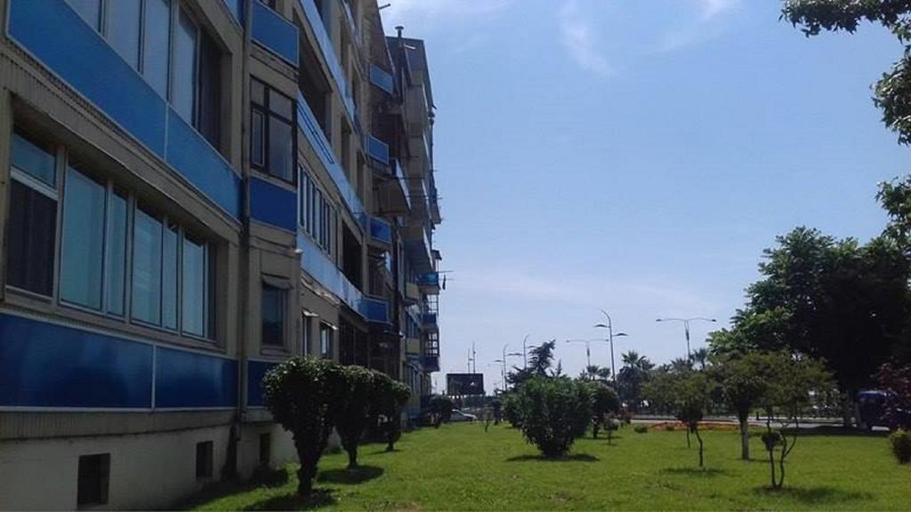 Apartment Irma Rustaveli 57 Batoumi Extérieur photo